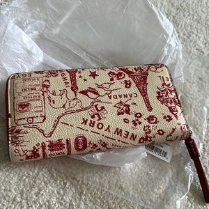 Tory Burch Wallet